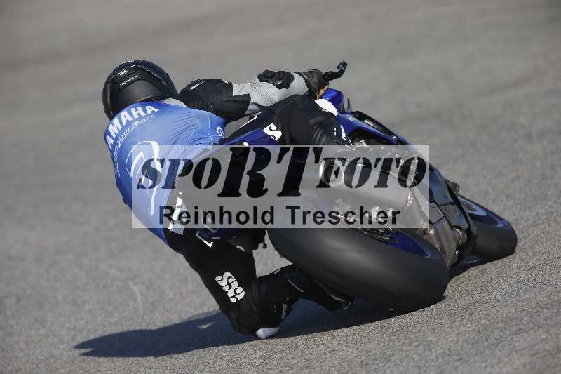 /Archiv-2024/02 29.01.-02.02.2024 Moto Center Thun Jerez/Gruppe blau-blue/backside